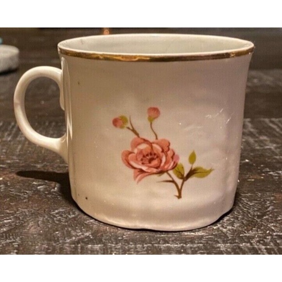 Vintage Porcelain Gold Rimmed Demitasse Tea Cup and Saucer/ARPO Made in Romania - Picture 4 of 6